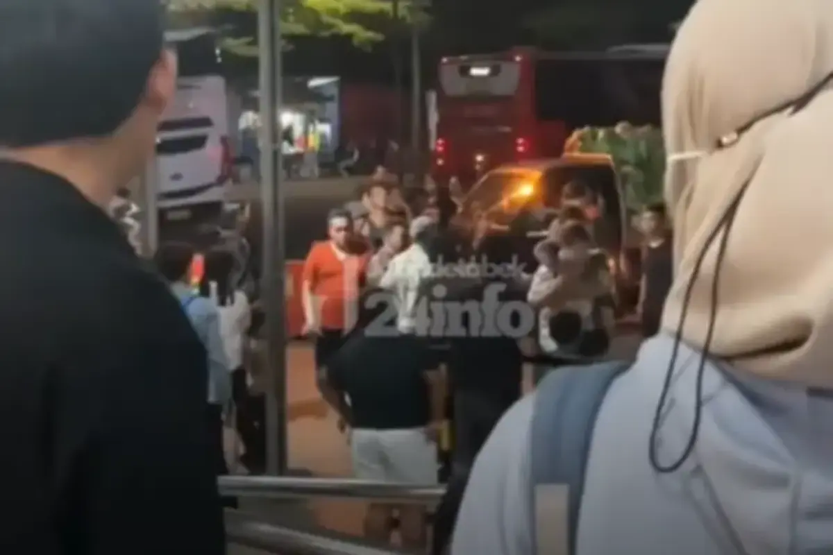 Tegur Ibu Yang Diduga Marahi Anak, Pegawai Kemenhan Diamuk Massa Di Terminal Depok