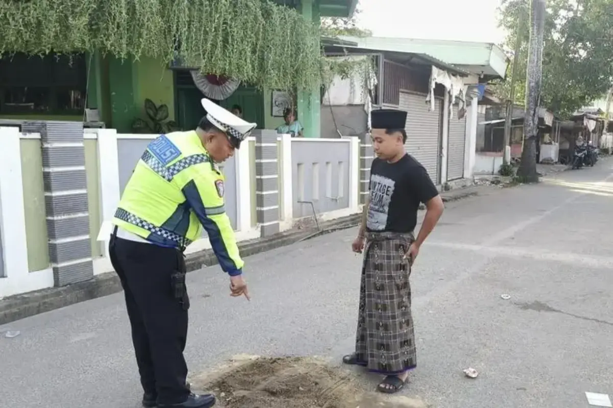 Pengemudi Diduga Lengah, Santri 6 Tahun Tewas Terlindas Mobil Di Pamekasan
