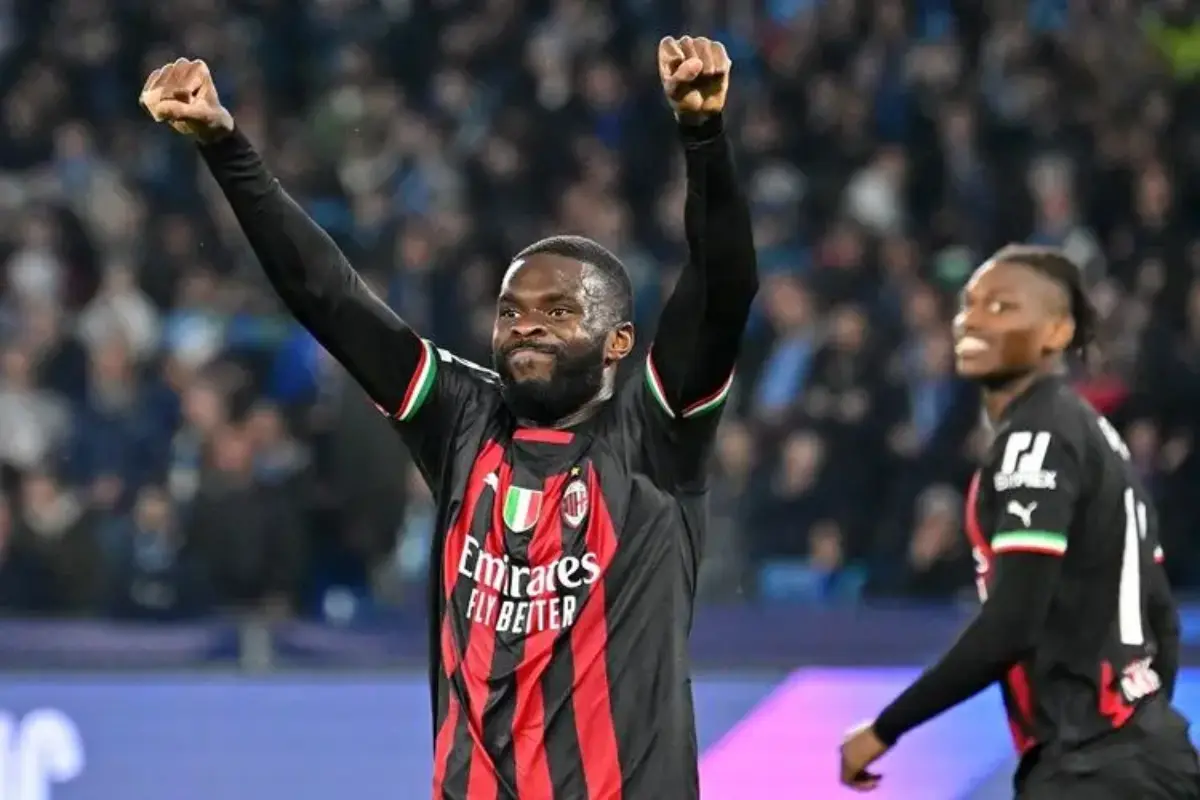 Kronologi Kartu Merah Fikayo Tomori Di Laga Sassuolo Vs Ac Milan