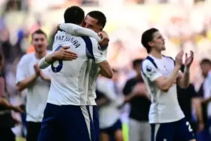 Hasil Liga Inggris: Tottenham Bertahan, West Ham Degradasi